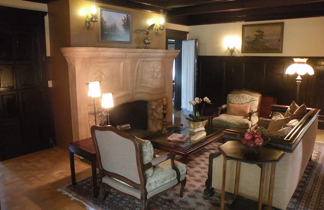 Jackson Court-1